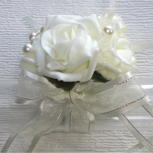 Ivory Rose & Pearl Rose Wrist Corsage £9.99
